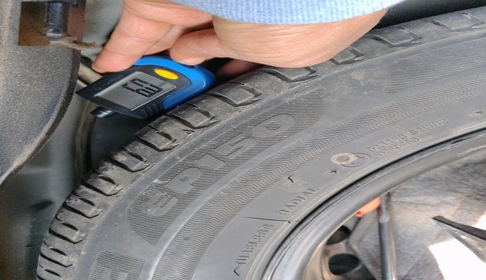 2021 Hyundai NEW I20 SPORTZ 1.0T GDI IMT, Petrol, Manual, 52,530 km, tyre