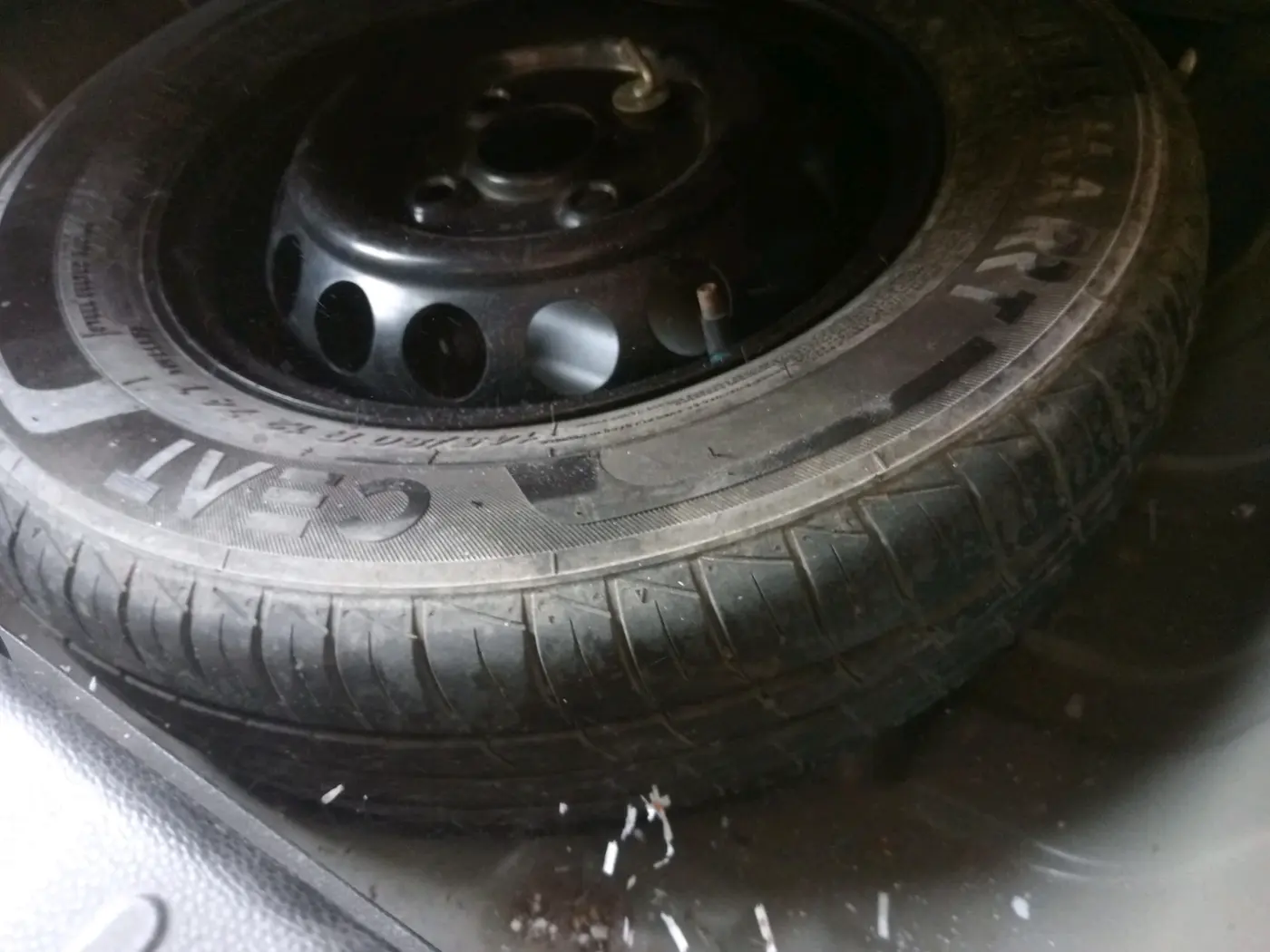 2019 Maruti Alto LXI, Petrol, Manual, 23,761 km, tyre