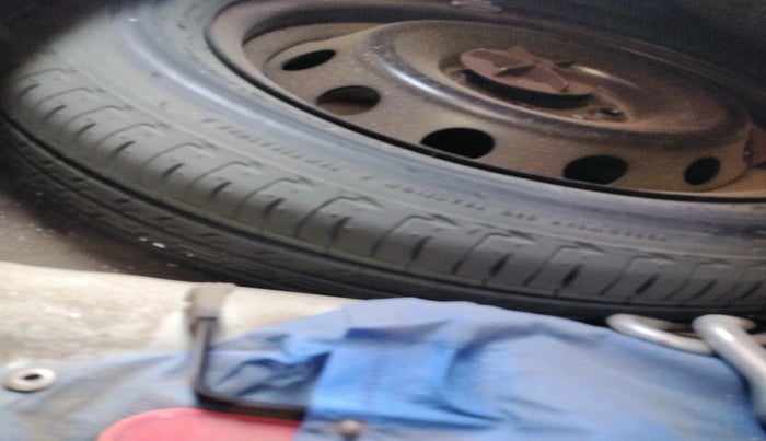 2022 Maruti IGNIS ZETA 1.2, Petrol, Manual, 35,650 km, tyre