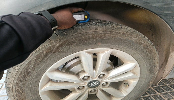 2015 Hyundai Creta SX PLUS AT 1.6 DIESEL, Diesel, Automatic, 1,35,106 km, tyre