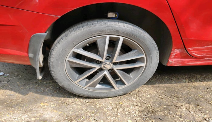 2018 Skoda Rapid STYLE 1.5 TDI, Diesel, Manual, 1,10,181 km, tyre