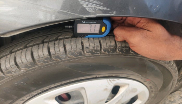 2011 Hyundai i10 SPORTZ 1.2 AT, Petrol, Automatic, 74,626 km, tyre