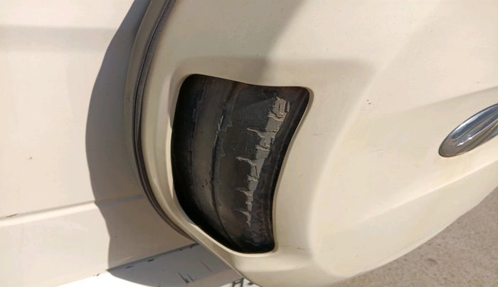 2016 Mahindra TUV300 T8, Diesel, Manual, 74,140 km, tyre