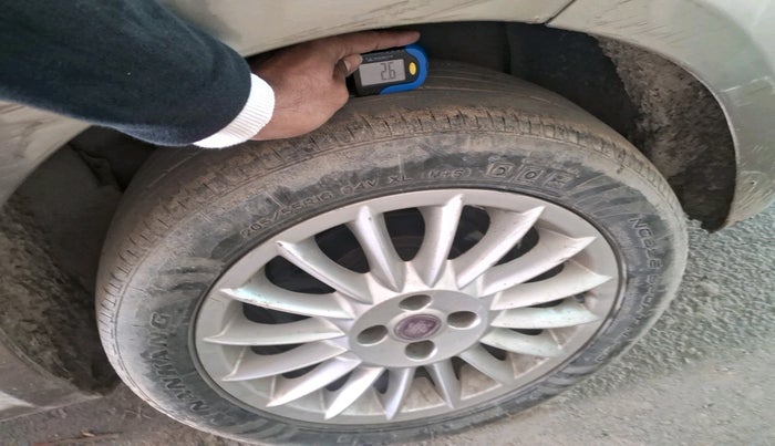 2011 Fiat Linea T JET, Petrol, Manual, 99,999 km, tyre