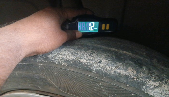 2020 Maruti Ertiga VXI SHVS, Petrol, Manual, 71,692 km, tyre