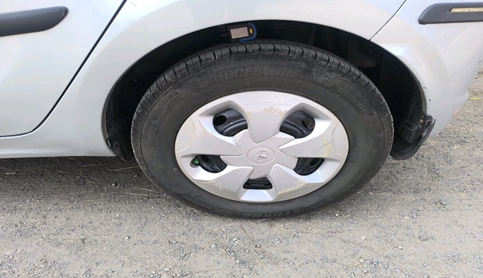 2017 Tata Tiago XZ PETROL, Petrol, Manual, 41,597 km, tyre