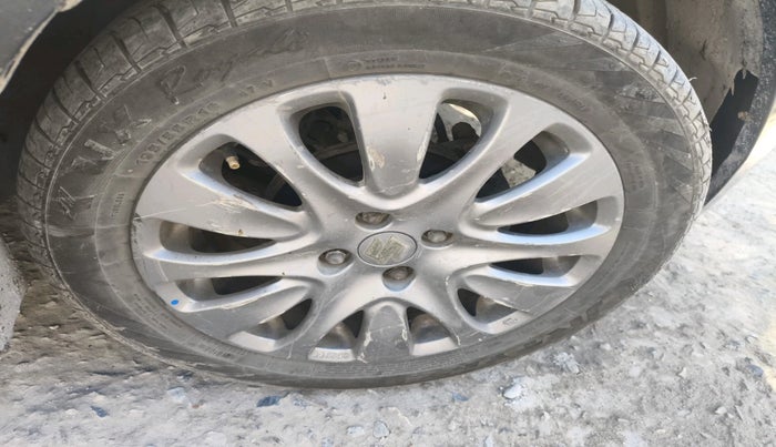 2018 Maruti Baleno ZETA DIESEL 1.3, Diesel, Manual, 1,60,026 km, tyre