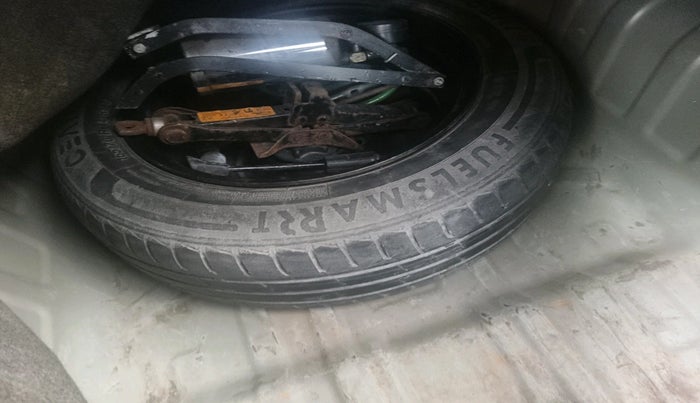 2012 Nissan Sunny XL, Petrol, Manual, 62,286 km, tyre