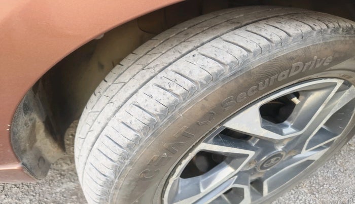 2017 Tata TIGOR XZ (O) PETROL, Petrol, Manual, 65,346 km, tyre