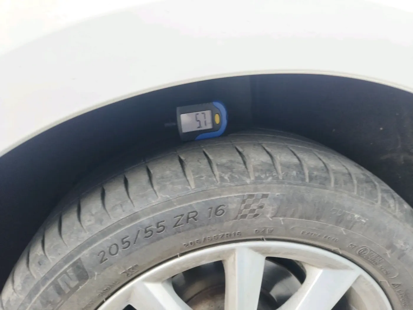 2014 Skoda Octavia ELEGANCE 1.8 TSI AT, Petrol, Automatic, 75,976 km, tyre