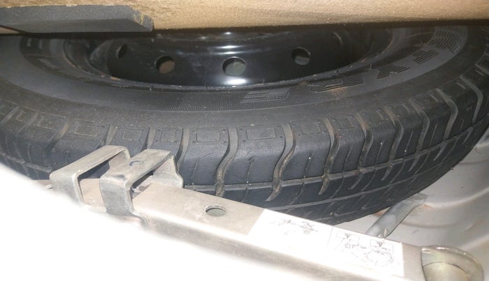 2018 Maruti Alto 800 LXI, Petrol, Manual, 52,269 km, tyre