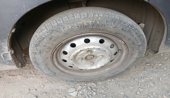 2012 Maruti Wagon R 1.0 LXI CNG, Petrol, Manual, 1,60,973 km, tyre