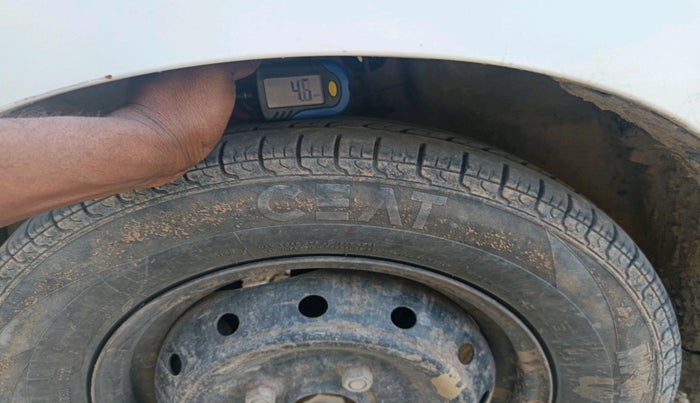 2014 Maruti Alto 800 LXI, Petrol, Manual, 64,151 km, tyre