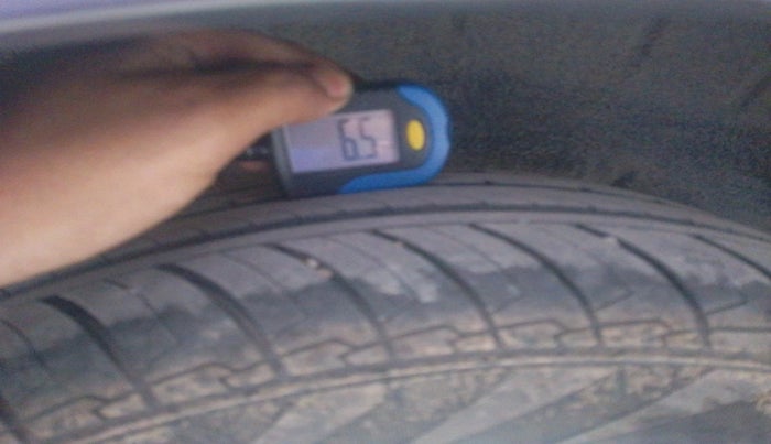 2013 Honda City 1.5L I-VTEC S MT, Petrol, Manual, 1,39,914 km, tyre