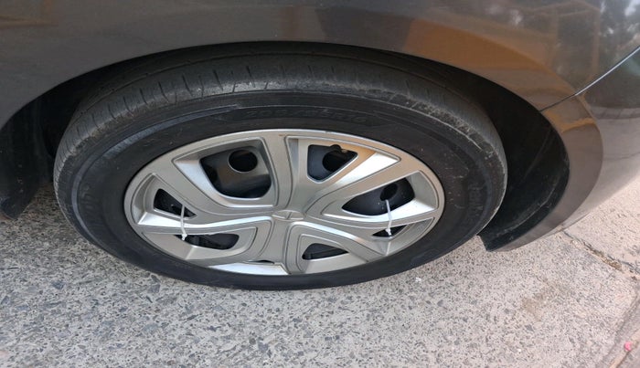 2022 Tata ALTROZ XM PLUS DIESEL, Diesel, Manual, 58,243 km, tyre