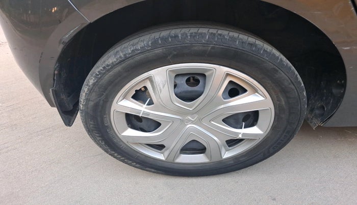 2022 Tata ALTROZ XM PLUS DIESEL, Diesel, Manual, 58,243 km, tyre