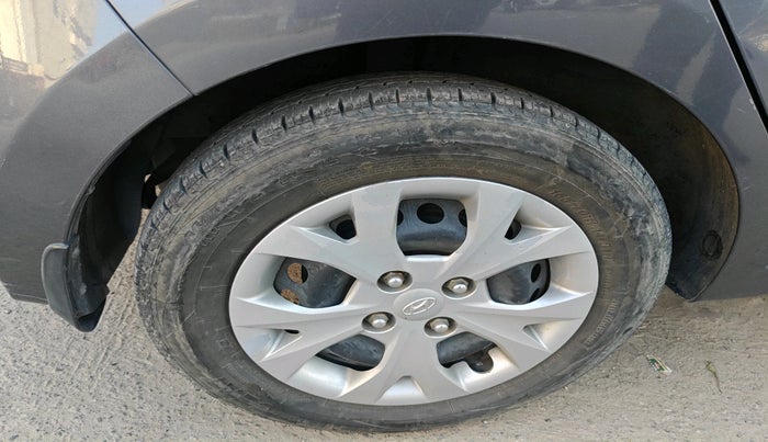 2016 Hyundai Grand i10 MAGNA 1.2 KAPPA VTVT, Petrol, Manual, 77,761 km, tyre