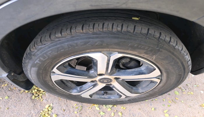 2021 Tata NEXON XZ PLUS PETROL SUNROOF, Petrol, Manual, 1,00,136 km, tyre