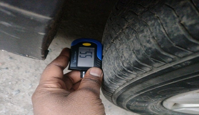 2017 Hyundai Creta SX PLUS 1.6 PETROL, Petrol, Manual, 95,295 km, tyre