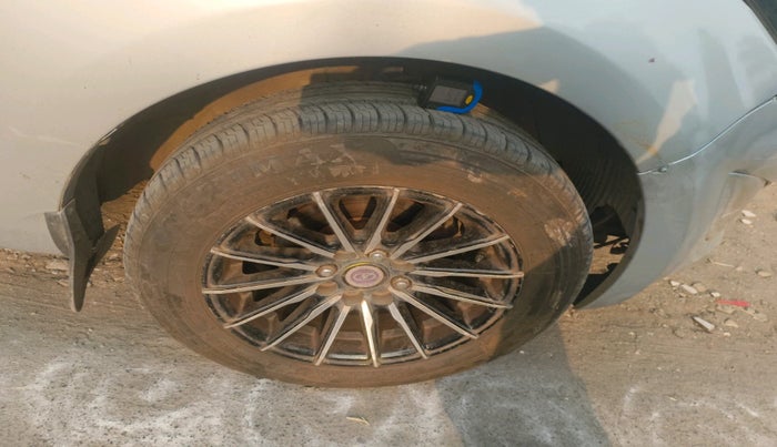 2012 Hyundai i20 MAGNA 1.2, Petrol, Manual, 1,13,163 km, tyre