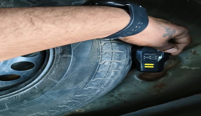 2013 Maruti Alto 800 LXI, Petrol, Manual, 73,401 km, tyre