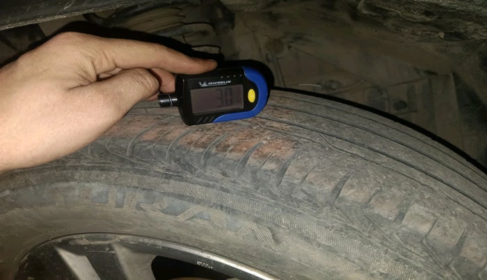 2017 Maruti Vitara Brezza ZDI PLUS DUAL TONE, Diesel, Manual, 1,91,274 km, tyre