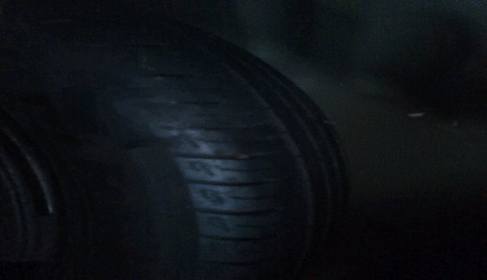 2018 Maruti Vitara Brezza ZDI, Diesel, Manual, 75,825 km, tyre