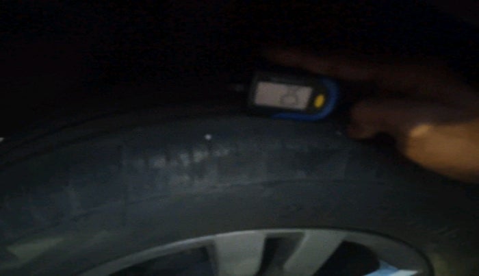 2018 Maruti Vitara Brezza ZDI, Diesel, Manual, 75,825 km, tyre