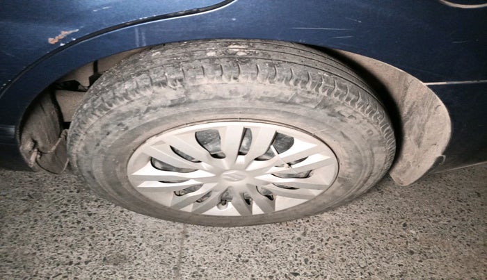 2018 Maruti Dzire VXI, Petrol, Manual, 30,450 km, tyre