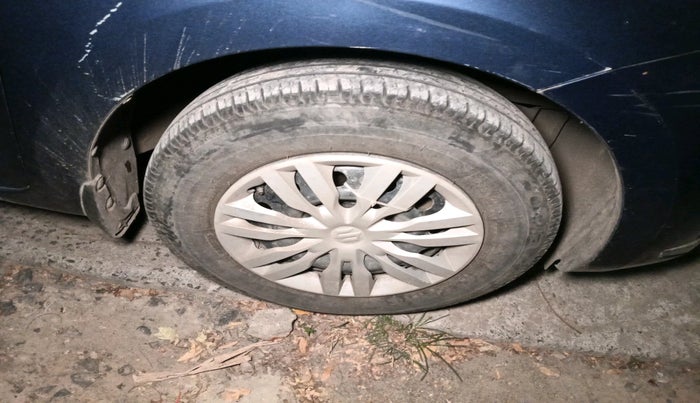 2018 Maruti Dzire VXI, Petrol, Manual, 30,450 km, tyre