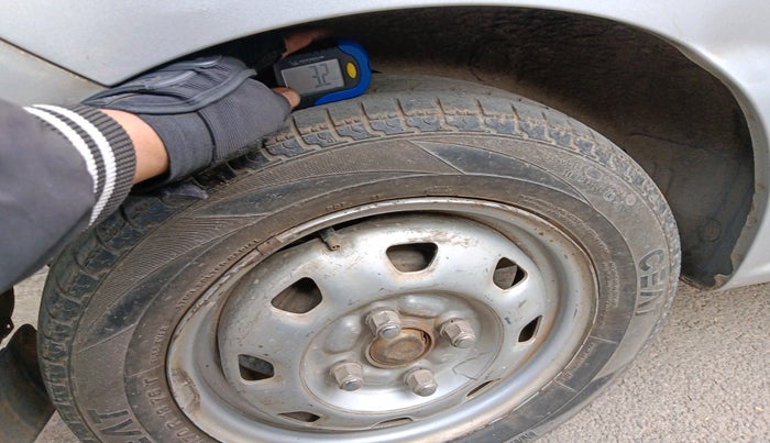 2005 Hyundai Santro Xing XO, Petrol, Manual, 1,27,214 km, tyre