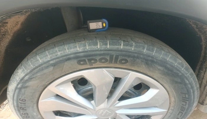 2017 Maruti Vitara Brezza VDI (O), Diesel, Manual, 1,01,056 km, tyre