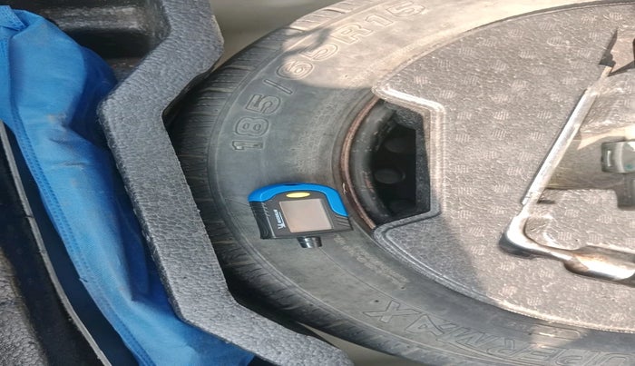 2016 Maruti Ciaz ZDI SHVS, Diesel, Manual, 1,18,470 km, tyre