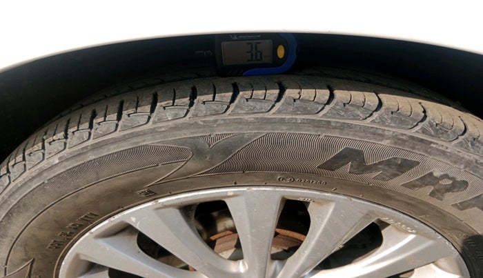 2016 Maruti Ciaz ZDI SHVS, Diesel, Manual, 1,18,470 km, tyre