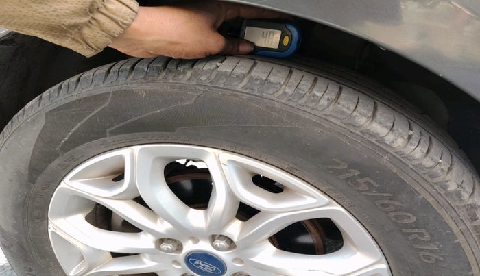 2015 Ford Ecosport TITANIUM 1.0L ECOBOOST, Petrol, Manual, 77,523 km, tyre