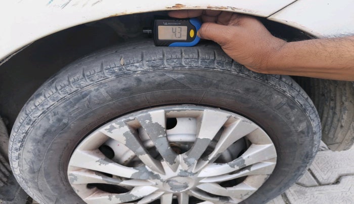 2012 Hyundai Eon ERA +, Petrol, Manual, 1,10,503 km, tyre