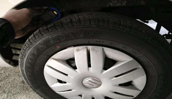 2018 Maruti Alto 800 LXI, Petrol, Manual, 29,914 km, tyre