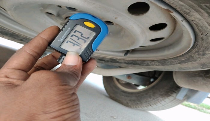 2015 Mahindra XUV500 W8, Diesel, Manual, 75,980 km, tyre