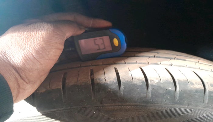 2021 Toyota Glanza V, Petrol, Manual, 22,902 km, tyre