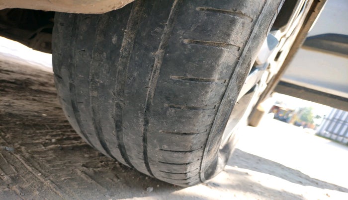 2018 Honda WR-V 1.5L I-DTEC VX MT, Diesel, Manual, 1,93,298 km, tyre