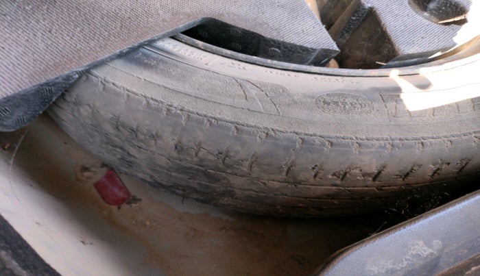 2018 Honda WR-V 1.5L I-DTEC VX MT, Diesel, Manual, 1,93,298 km, tyre