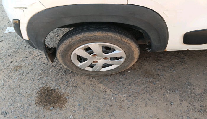 2016 Renault Kwid RXL, Petrol, Manual, 69,406 km, tyre