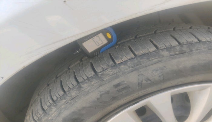 2016 Maruti Ciaz VDI SHVS, Diesel, Manual, 80,961 km, tyre