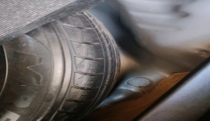 2016 Honda Jazz 1.2L I-VTEC SV, Petrol, Manual, 41,431 km, tyre