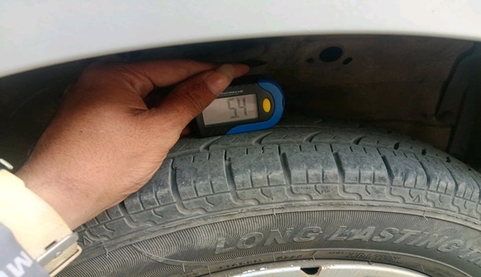 2013 Maruti Wagon R 1.0 LXI CNG, CNG, Manual, 91,140 km, tyre