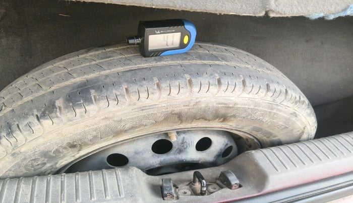 2012 Hyundai i10 MAGNA 1.2, Petrol, Manual, 47,700 km, tyre