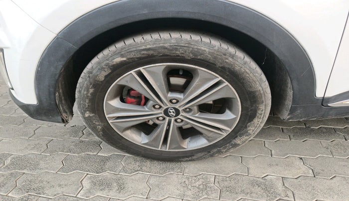 2016 Hyundai Creta SX PLUS AT 1.6 DIESEL, Diesel, Automatic, 1,53,408 km, tyre