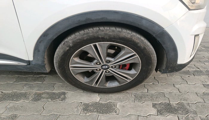 2016 Hyundai Creta SX PLUS AT 1.6 DIESEL, Diesel, Automatic, 1,53,408 km, tyre