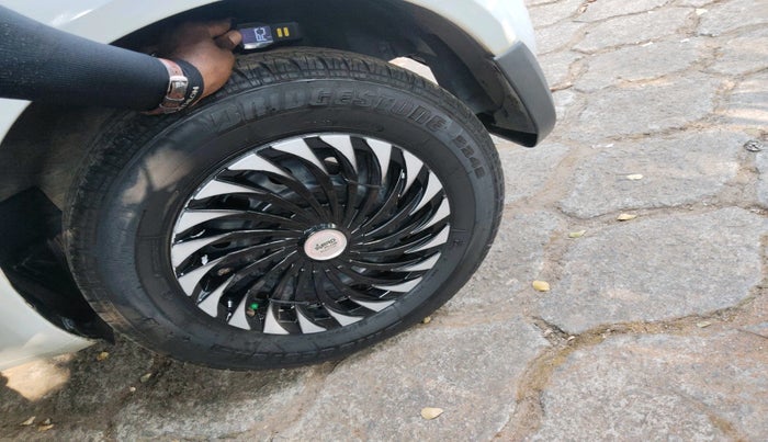 2013 Maruti Ritz VDI, Diesel, Manual, 98,011 km, tyre