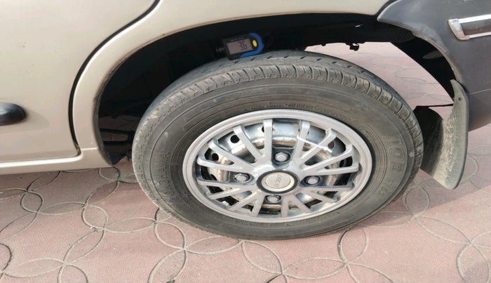 2011 Maruti Alto LXI, Petrol, Manual, 58,322 km, tyre